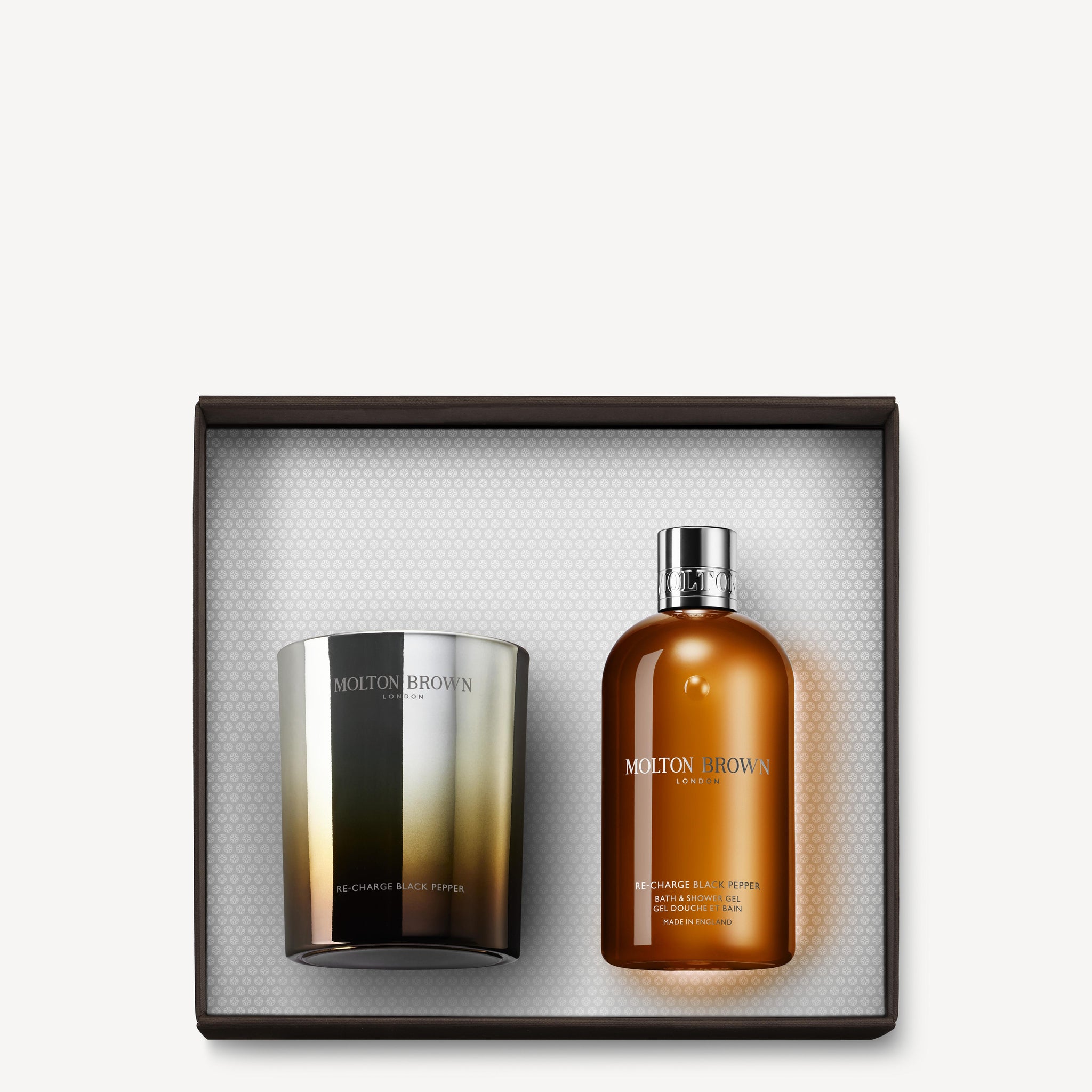 Re-charge Black Pepper Candela a uno Stoppino in Edizione Limitata & Gel Doccia Gift Set